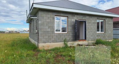 Купить дом 3-х комнатную, 88 кв. м. Фотография №1 Продам дом 3-х комнатный с общей площадью 88м2, на улице Салавата юлаева, г. Давлетово, Башкортостан респ., Россия, агентство РиоЛюкс. Фотография №1