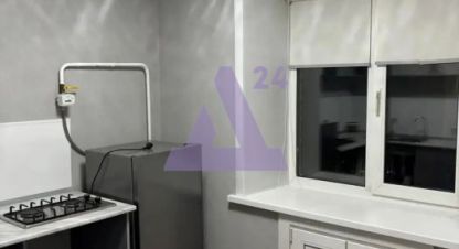 Продам квартиру 1 комнатную с общей площадью 30м2, 5/5 эт., на улице Чорос-гуркина и, г. Горно-Алтайск, Алтай респ., Россия, агентство АН Династия 24. Фотография №1