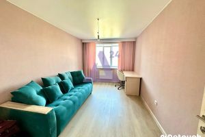 Продам квартиру 3-х комнатную с общей площадью 66.2м2, 1/9 эт., на улице Строительная, г. Новоалтайск, Алтайский край, Россия, агентство АН Династия 24