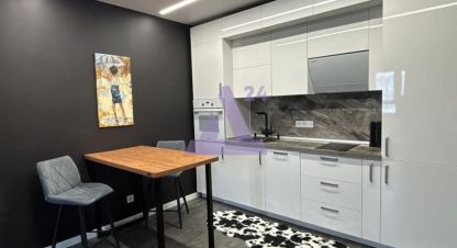 Купить квартиру 1 комнатную, 40.3 кв. м. Фотография №1 Продам квартиру 1 комнатную с общей площадью 40.3м2, 14/18 эт., на улице Солнечная поляна д 94к, г. Барнаул, Алтайский край, Россия, агентство АН Династия 24. Фотография №1