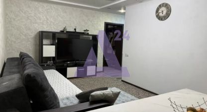 Продам квартиру 3-х комнатную с общей площадью 61м2, 1/5 эт., на улице Чорос-гуркина и, г. Горно-Алтайск, Алтай респ., Россия, агентство АН Династия 24. Фотография №1