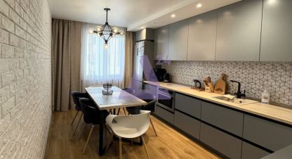 Купить квартиру 3-х комнатную, 89 кв. м. Фотография №1 Продам квартиру 3-х комнатную с общей площадью 89м2, 8/17 эт., на улице Энергетиков, Индустриальный район, г. Барнаул, Алтайский край, Россия, агентство АН Династия 24. Фотография №1