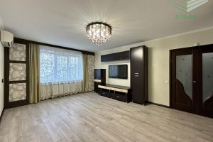 Продам квартиру 3-х комнатную с общей площадью 99.4м2, 2/10 эт., на улице Бунина, г. Липецк, Липецкая обл., Россия, агентство Альфа