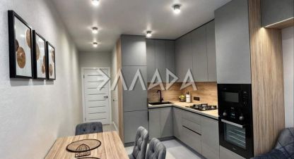 Купить квартиру 2-х комнатную, 51 кв. м. Фотография №1 Продам квартиру 2-х комнатную с общей площадью 51м2, 21/25 эт., на улице Ворошиловский проспект, Кировский район, г. Ростов-на-Дону, Ростовская обл., Россия, агентство Риэлторская компания Эллада. Фотография №1
