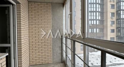 Купить квартиру 2-х комнатную, 64 кв. м. Фотография №1 Продам квартиру 2-х комнатную с общей площадью 64м2, 6/18 эт., на улице Урицкого, г. Батайск, Ростовская обл., Россия, агентство Риэлторская компания Эллада. Фотография №1