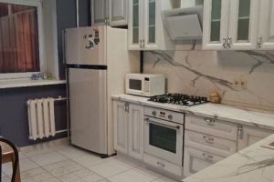Продам квартиру 2-х комнатную с общей площадью 74.2м2, 8/13 эт., на улице Королева пр-кт, Ворошиловский район, г. Ростов-на-Дону, Ростовская обл., Россия, агентство Риэлторская компания "Эллада"