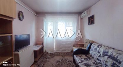 Купить квартиру 2-х комнатную, 40.7 кв. м. Фотография №1 Продам квартиру 2-х комнатную с общей площадью 40.7м2, 2/3 эт., на улице 1-й локомотивный, г. Батайск, Ростовская обл., Россия, агентство Риэлторская компания Эллада. Фотография №1