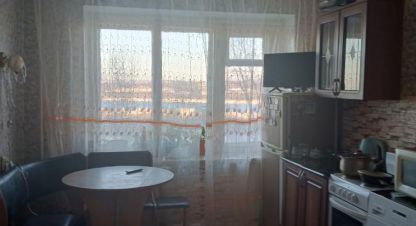 Купить квартиру 1 комнатную, 36 кв. м. Фотография №1 Продам квартиру 1 комнатную с общей площадью 36м2, 6/9 эт., на улице Наймушина, Левый берег район, г. Усть-Илимск, Иркутская обл., Россия, агентство Агентство Недвижимости ЖФ-Илим. Фотография №1