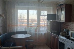 Продам квартиру 1 комнатную с общей площадью 36м2, 6/9 эт., на улице Наймушина, Левый берег район, г. Усть-Илимск, Иркутская обл., Россия, агентство Агентство Недвижимости "ЖФ-Илим"