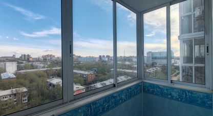 Купить квартиру 2-х комнатную, 50.6 кв. м. Фотография №1 Продам квартиру 2-х комнатную с общей площадью 50.6м2, 13/15 эт., на улице Советская, Правобережный район, г. Иркутск, Иркутская обл., Россия, агентство Агентство Недвижимости ЖФ-Илим. Фотография №1