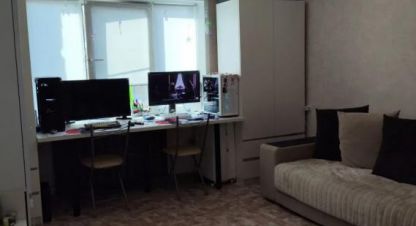 Продам квартиру 1 комнатную с общей площадью 36м2, 4/9 эт., на улице Мира пр-кт, Правый берег район, г. Усть-Илимск, Иркутская обл., Россия, агентство Агентство Недвижимости ЖФ-Илим. Фотография №1