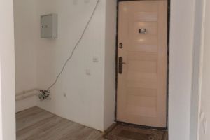 Продам квартиру 1 комнатную с общей площадью 30м2, 1/3 эт., на улице Топкинская, Правобережный район, г. Иркутск, Иркутская обл., Россия, агентство Агентство Недвижимости "ЖФ-Илим"