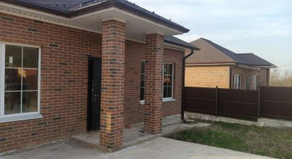 Купить дом 2-х комнатную, 75 кв. м. Фотография №1 Продам дом 2-х комнатный с общей площадью 75м2, г. Ильский, Краснодарский край, Россия, агентство АН Партнерство. Фотография №1
