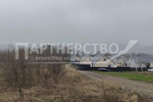 Продам земельный участок, на улице Светлый пер, г. Ильский, Краснодарский край, Россия, агентство АН "Партнерство"
