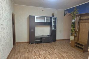 Продам квартиру 2-х комнатную с общей площадью 42м2, 1/2 эт., на улице Новороссийская, г. Черноморский, Краснодарский край, Россия, агентство АН "Партнерство"