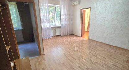 Купить квартиру 2-х комнатную, 42 кв. м., Россия, г. Черноморский. Фотография №8
