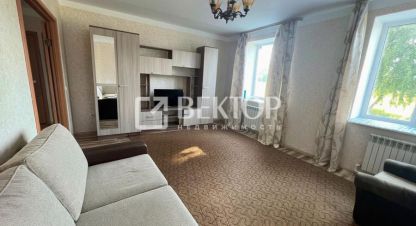 Купить квартиру 3-х комнатную, 62.3 кв. м. Фотография №1 Продам квартиру 3-х комнатную с общей площадью 62.3м2, 1/3 эт., на улице Первомайская, г. Плёс, Ивановская обл., Россия, агентство Вектор. Фотография №1