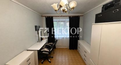 Купить квартиру 1 комнатную, 25.5 кв. м. Фотография №1 Продам квартиру 1 комнатную с общей площадью 25.5м2, 1/5 эт., на улице Смирнова, Ленинский район, г. Иваново, Ивановская обл., Россия, агентство Вектор. Фотография №1