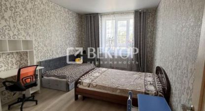 Купить квартиру 3-х комнатную, 77.1 кв. м. Фотография №1 Продам квартиру 3-х комнатную с общей площадью 77.1м2, 3/3 эт., на улице 1-я загородная, Заволжский район, г. Кострома, Костромская обл., Россия, агентство Вектор. Фотография №1