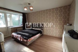 Продам квартиру 2-х комнатную с общей площадью 51.1м2, 1/3 эт., на улице Загородная 1-я, Заволжский район, г. Кострома, Костромская обл., Россия, агентство Вектор