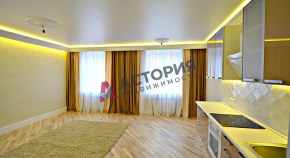 Купить квартиру 3-х комнатную, 91 кв. м. Фотография №1 Продам квартиру 3-х комнатную с общей площадью 91м2, 3/5 эт., на улице Первомайская ул, Советский район, г. Тула, Тульская обл., Россия, агентство АН Астория. Фотография №1
