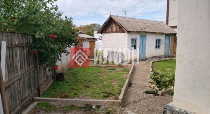Купить дом 4-х комнатную, 146 кв. м. Фотография №1 Продам дом 4-х комнатный с общей площадью 146м2, на улице 17 ноября, г. Андреевка, Крым авт. респ., Россия, агентство Илион. Фотография №1