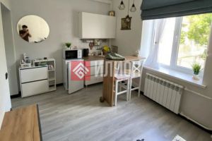 Продам комнату с общей площадью 10м2, 2/2 эт., на улице Толбухина, г. Инкерман, Крым авт. респ., Россия, агентство Илион