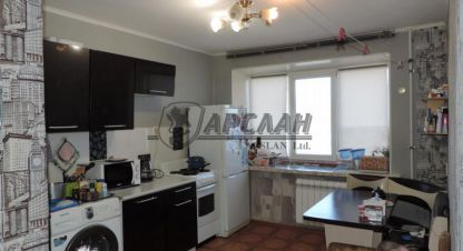 Купить квартиру 1 комнатную, 36.4 кв. м. Фотография №1 Продам квартиру 1 комнатную с общей площадью 36.4м2, 2/5 эт., на улице Гудованцева, Авиастроительный район, г. Казань, Татарстан респ., Россия, агентство Арслан. Фотография №1