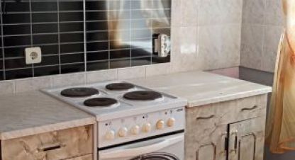 Снять квартиру 1 комнатную, 35 кв. м. Фотография №1 Сдам квартиру 1 комнатную с общей площадью 35м2, 1/6 эт., на улице Новосибирская ул, г. Томск, Томская обл., Россия, агентство Альбион. Фотография №1