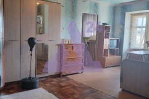 Продам квартиру 2-х комнатную с общей площадью 43.5м2, 5/5 эт., на улице Новый пок ул, г. Усть-качка, Пермский край, Россия, агентство АН Династия 24