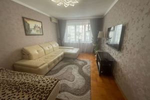 Продам квартиру 3-х комнатную с общей площадью 84м2, 4/10 эт., на улице Стартовая, Ворошиловский район, г. Ростов-на-Дону, Ростовская обл., Россия, агентство Риэлторская компания "Эллада"