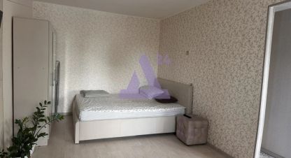 Продам квартиру 1 комнатную с общей площадью 30.3м2, 2/6 эт., на улице Коммунистический пр-кт, г. Горно-Алтайск, Алтай респ., Россия, агентство АН Династия 24. Фотография №1