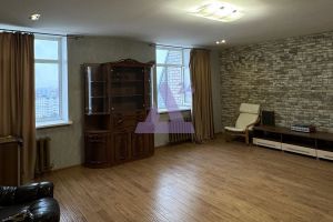 Продам квартиру 4-х комнатную с общей площадью 165м2, 15/15 эт., на улице Взлетная, Индустриальный район, г. Барнаул, Алтайский край, Россия, агентство АН Династия 24