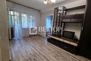 Продам квартиру 2-х комнатную с общей площадью 40.6м2, 3/3 эт., на улице Третьего авиаотряда, Фрунзенский район, г. Иваново, Ивановская обл., Россия, агентство Вектор Продам квартиру 2-х комнатную с общей площадью 40.6м2, 3/3 эт., на улице Третьего авиаотряда, Фрунзенский район, г. Иваново, Ивановская обл., Россия, агентство Вектор