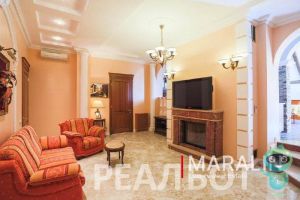 Продам квартиру 3-х комнатную с общей площадью 160м2, 13/13 эт., на улице Пушкинская, Ленинский район, г. Ростов-на-Дону, Ростовская обл., Россия, агентство Реал недвижимость