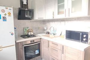 Сдам квартиру 2-х комнатную с общей площадью 52.1м2, 1/3 эт., на улице Гоголя ул, г. Стрельна п, Санкт-Петербург, Россия, агентство РЕАЛ агентство недвижимости