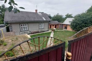 Продам дом 3-х комнатный с общей площадью 43м2, на улице Про лісовий, г. Суховерхов, Черновицкая обл., Украина, агентство Aspo.biz
