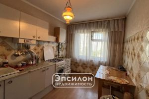 Продам квартиру 3-х комнатную с общей площадью 59м2, 4/9 эт., на улице Черняховского ул, Сеймский район, г. Курск, Курская обл., Россия, агентство Эпсилон - недвижимость Продам квартиру 3-х комнатную с общей площадью 59м2, 4/9 эт., на улице Черняховского ул, Сеймский район, г. Курск, Курская обл., Россия, агентство Эпсилон - недвижимость
