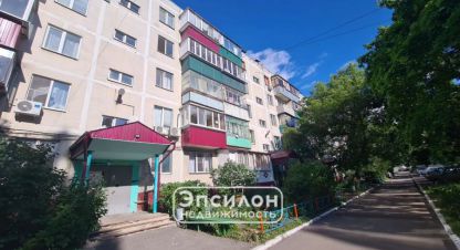 Продам квартиру 2-х комнатную с общей площадью 44м2, 2/5 эт., на улице Менделеева ул, Сеймский район, г. Курск, Курская обл., Россия, агентство Эпсилон - недвижимость. Фотография №1