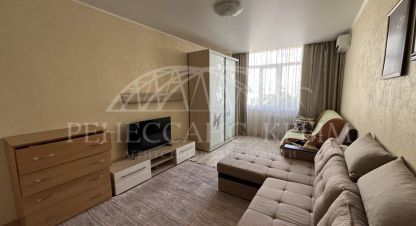 Купить квартиру 1 комнатную, 41.4 кв. м. Фотография №1 Продам квартиру 1 комнатную с общей площадью 41.4м2, 3/5 эт., на улице Артдивизионовская, г. Севастополь, Крым авт. респ., Россия, агентство ООО Ренессанс Крым. Фотография №1