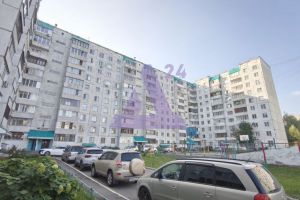 Продам квартиру 3-х комнатную с общей площадью 68.4м2, 4/10 эт., на улице Шумакова, Индустриальный район, г. Барнаул, Алтайский край, Россия, агентство АН Династия 24