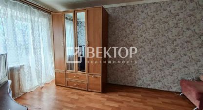 Купить квартиру 1 комнатную, 32 кв. м. Фотография №1 Продам квартиру 1 комнатную с общей площадью 32м2, 5/5 эт., на улице 8 марта, г. Тейково, Ивановская обл., Россия, агентство Вектор. Фотография №1