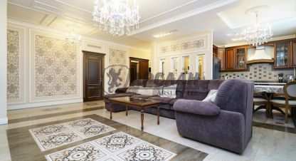 Продам квартиру 4-х комнатную с общей площадью 129м2, 2/5 эт., на улице Айвазовского, г. Казань, Татарстан респ., Россия, агентство Арслан. Фотография №1