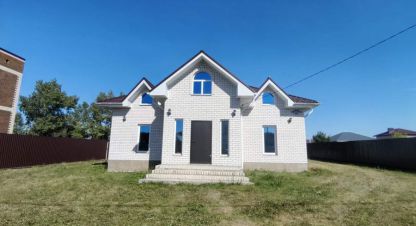 Продам дом 3-х комнатный с общей площадью 120м2, на улице Левобережная, г. Александровка, Воронежская обл., Россия, агентство Плацдарм. Фотография №1