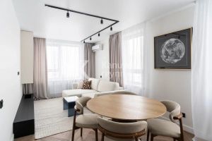 Продам квартиру 3-х комнатную с общей площадью 65м2, 17/25 эт., на улице Харьковская, г. Тюмень, Тюменская обл., Россия, агентство Капитель групп Продам квартиру 3-х комнатную с общей площадью 65м2, 17/25 эт., на улице Харьковская, г. Тюмень, Тюменская обл., Россия, агентство Капитель групп