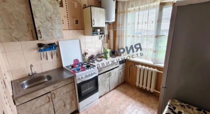Купить квартиру 2-х комнатную, 45 кв. м. Фотография №1 Продам квартиру 2-х комнатную с общей площадью 45м2, 4/4 эт., на улице Новая ул, Узловский район, г. Узловая, Тульская обл., Россия, агентство АН Астория. Фотография №1