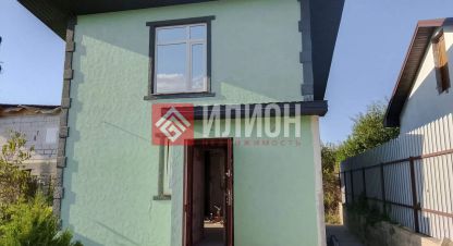 Купить дом 2-х комнатную, 72 кв. м. Фотография №1 Продам дом 2-х комнатный с общей площадью 72м2, на улице Челюскинцев, г. Севастополь, Крым авт. респ., Россия, агентство Илион. Фотография №1