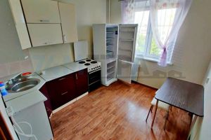 Сдам квартиру 1 комнатную с общей площадью 43м2, 6/10 эт., на улице Шагольская 1-й квартал ул, Курчатовский район район, г. Челябинск, Челябинская обл., Россия, агентство 74 метра