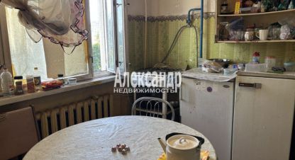Продам квартиру 2-х комнатную с общей площадью 59м2, 4/9 эт., на улице Малоневский канал, Кировский район, г. Шлиссельбург, Ленинградская обл., Россия, агентство Александр-Недвижимость. Фотография №1