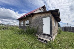 Продам дом 1 комнатный с общей площадью 57.6м2, на улице Первомайская, г. Тирлянский, Башкортостан респ., Россия, агентство Рехов Инвест